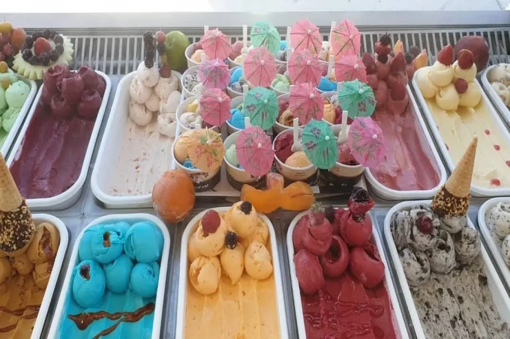 Dondurmaları ətlərlə eyni yerdə saxlamaq olar? - Yayın əvəzolunmazı barədə BİLMƏDİKLƏRİMİZ 