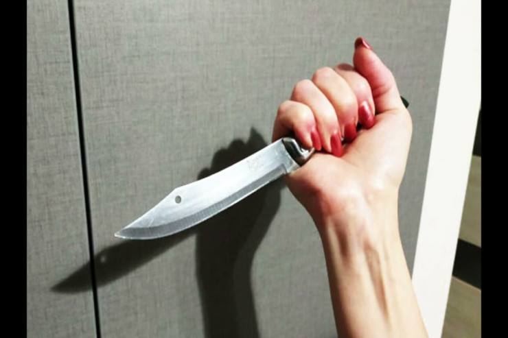 Həbsdən çıxan qadın bir neçə saat sonra adam öldürdü 