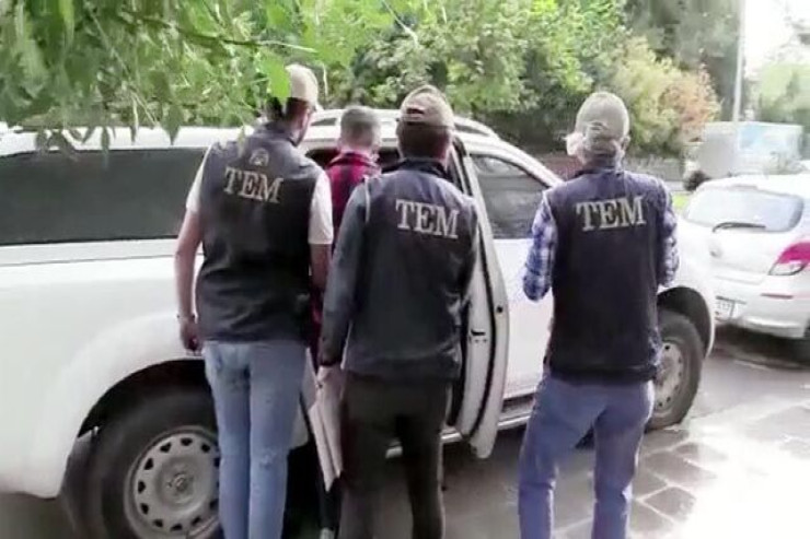 FETÖ-yə işləyən 21 polis  saxlanıldı