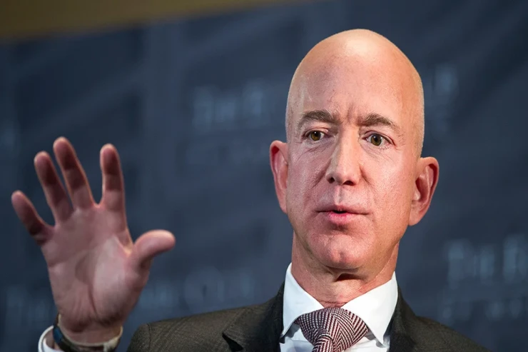 Ceff Bezos Venesiyadakı toyunu  etirazlara görə başqa yerə  köçürdü