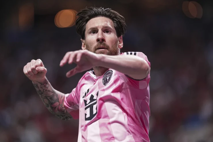 “Əl-Hilal” Messi ilə müqavilə imzalamaq  istəyir