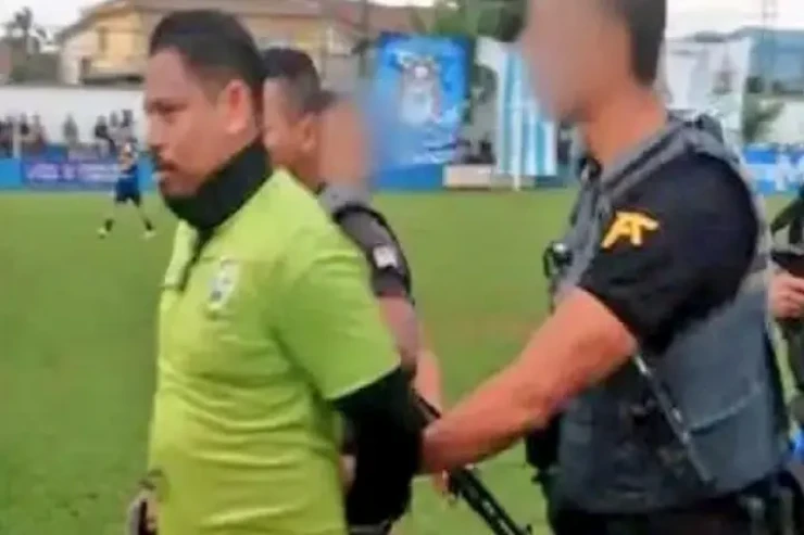 Hakim oyun zamanı  həbs edildi