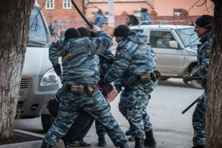 Bütün kişiləri döyüb apardılar  - Səfərovlar ailəsinə sübh tezdən edilən basqının TƏFƏRRÜATLARI  - YENİLƏNİB 