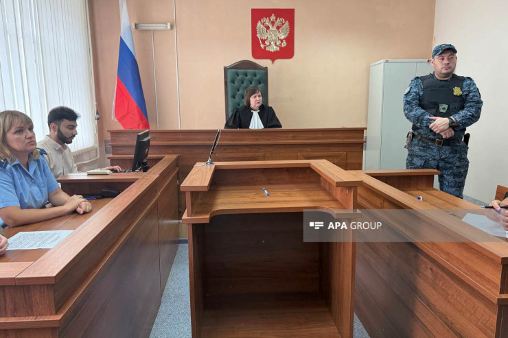 Yekaterinburq məhkəməsinin hakimi tələsik qərara görə,  tənqid olundu -VİDEO 