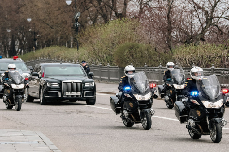 Putinin karteji üçün motosiklet hazırlayan intihar etdi 