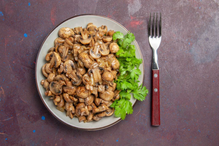 Hər kəs bu səhvi  edir: Göbələyi soğanla necə dadlı qızartmaq olar? 