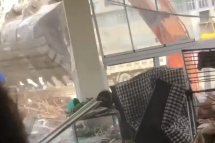 Yasamalda evi qadının başına uçuran şirkətin rəhbəri saxlanıldı  - VİDEO 