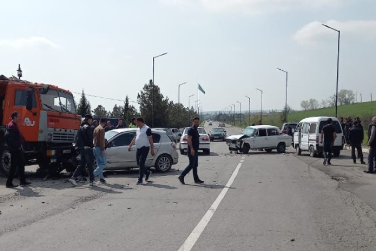 Ağsuda ağır qəza - 7 nəfər yaralandı -  YENİLƏNİB 