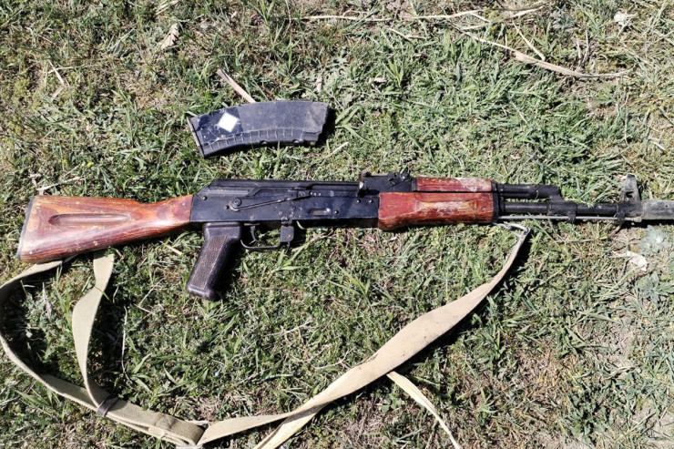 Şəhər ərazisində  “Kalaşnikov"   tapıldı