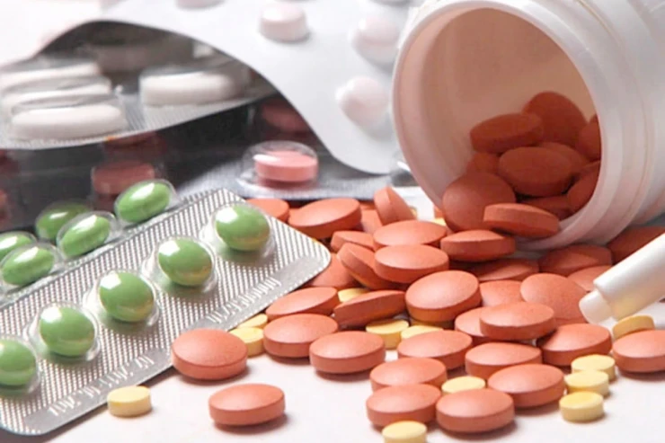 Aktyor arıqladan dərmandan zəhərləndi 