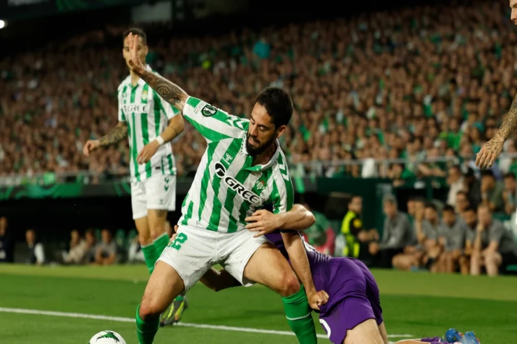 “Çelsi” və “Betis” finalın bir addımlığında 