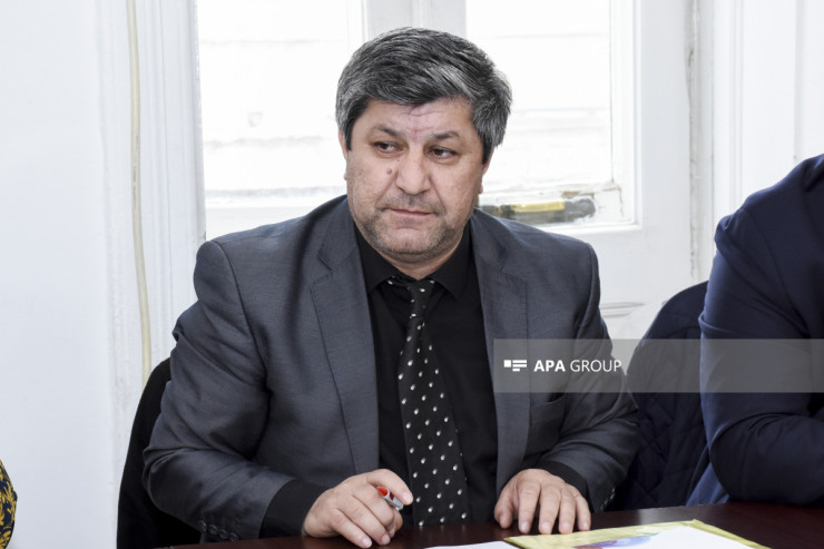 Əvəz Zeynallı  müalicə üçün Ankaraya getdi