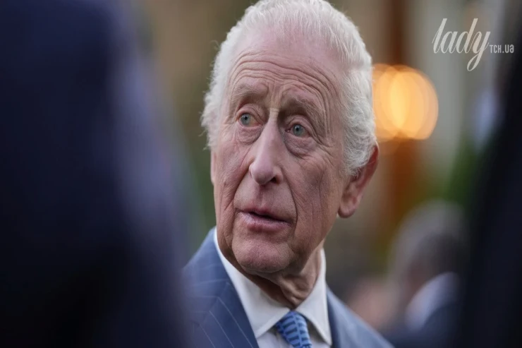 Kral III Çarlzın qalstuklarının qiyməti  nə qədərdir?