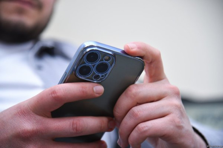 Bakıda telefon oğruları PEYDA OLDU:  "olar telefonunuzla zəng edim?"