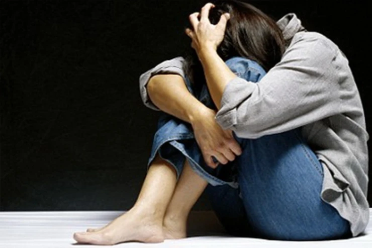 Məktəb gözətçisi şagirdi zorladı - Şöbədə İNTİHAR ETDİ 