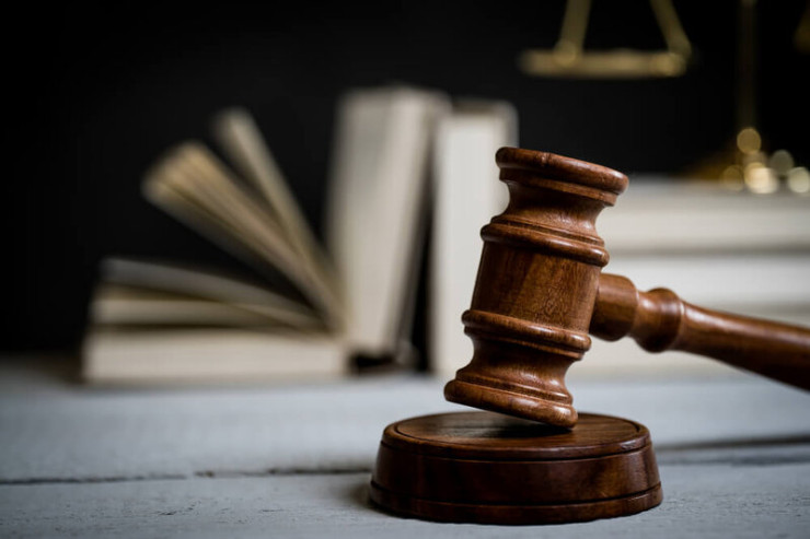 Dövlətə xəyanətdə ittiham olunan şəxsə HÖKM OXUNDU 