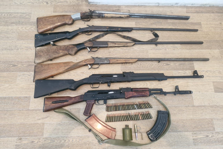 Qaxda silah-sursat tapıldı