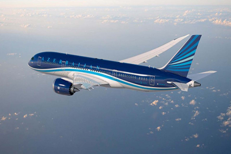 AZAL Moskvaya daha iki reysi təxirə saldı 