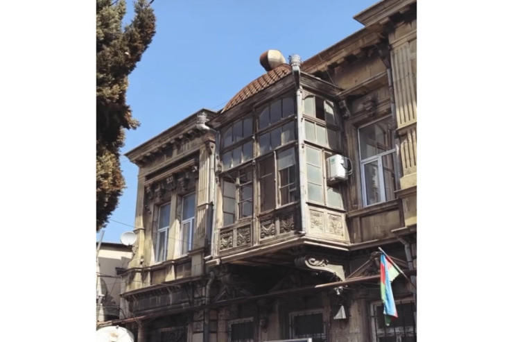 "Sovetski"dəki o bina  söküləcək?