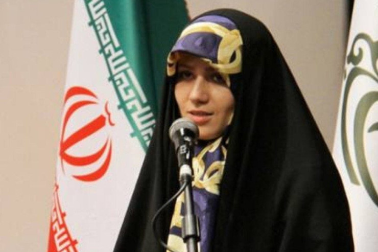 İranda xanım teleaparıcı öldürüldü  