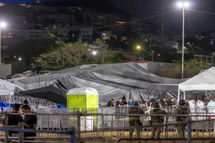 Konsert zamanı səhnə uçdu, yaralılar var