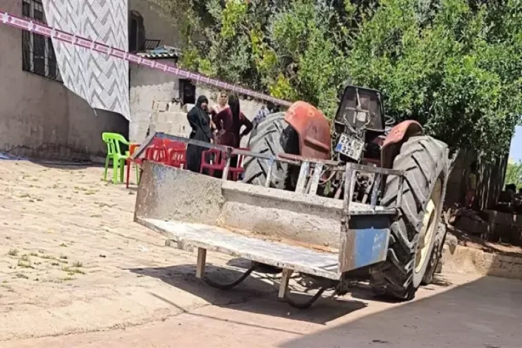 2 yaşlı uşaq  əmisi oğlunu traktorla əzib öldürdü 