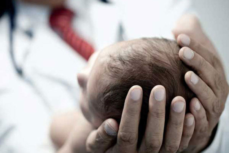 36 yaşlı ana və 67 yaşlı ata yeni doğulan uşağı küçəyə atdılar 