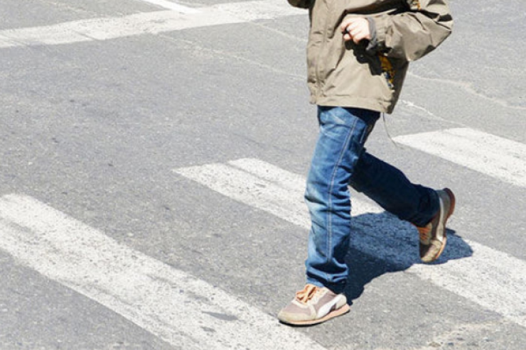 Lənkəranda maşın 10 yaşlı məktəblini vurdu 