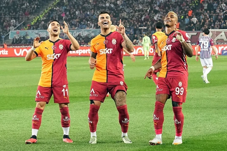 “Qalatasaray” Trabzon səfərindən 3 xalla  qayıdır