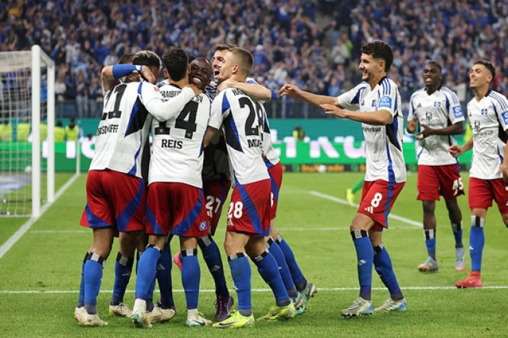 7 ildən sonra Bundesliqaya qayıtdı 