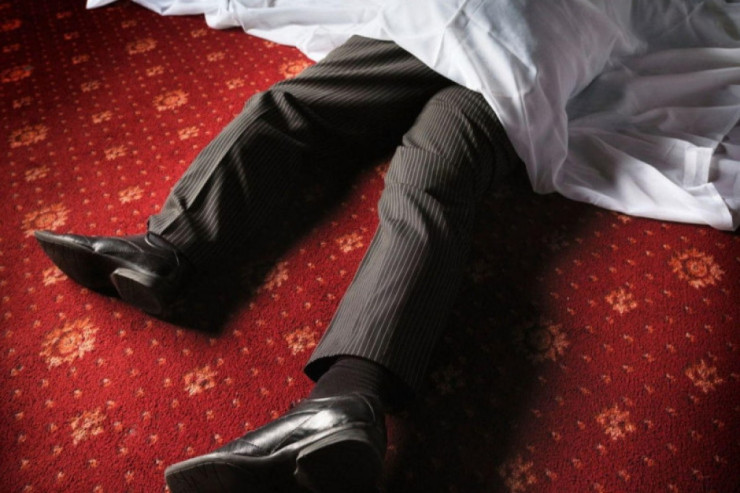 Bakıda evdən meyit tapıldı 