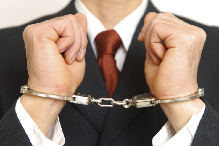 Polis idarəsinin rəisi müavini ilə  birgə TUTULDU