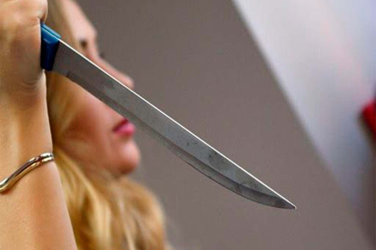 Arvad iş tapmayan  ərini DOĞRADI