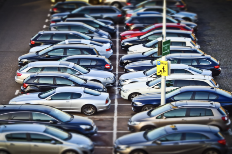 Ödənişsiz parkinqlərdən kimlər istifadə edə bilər? - AYNA CAVABLADI 