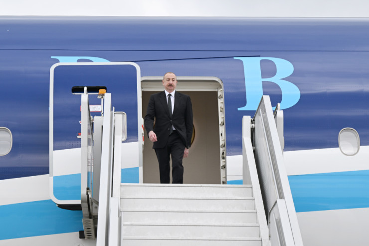 İlham Əliyev Macarıstana getdi