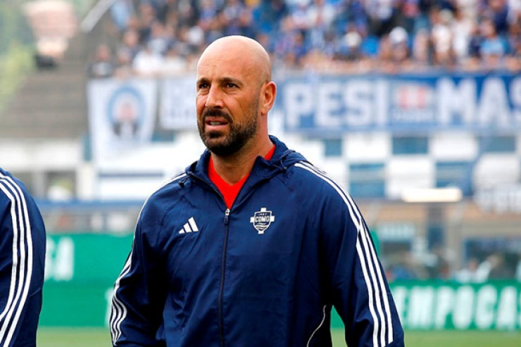 "Liverpul"un və "Bavariya"nın keçmiş futbolçusu karyerasını bitirir 