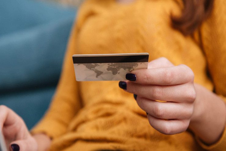 Sumqayıtda bank kartlarına qənim kəsilən 45 yaşlı qadın  ələ keçirildi