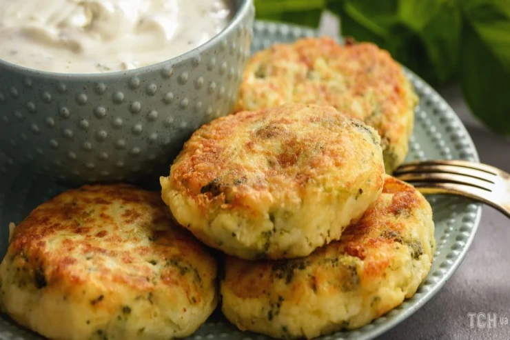 Pomidor və pendirlə toyuq kotletləri: RESEPT 