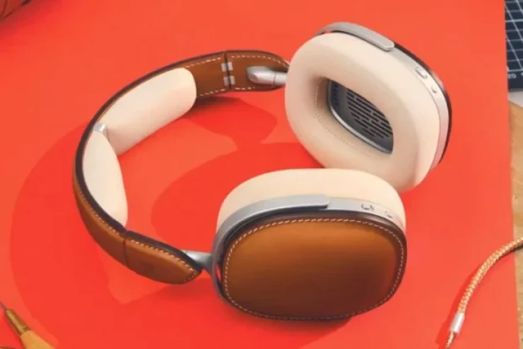 Bu qulaqlıqların qiyməti 15 min dollardır 