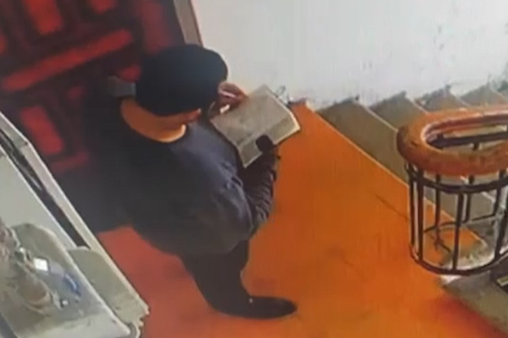 Özünü məmur kimi təqdim edib  vətəndaşların pulunu mənimsəyən tutuldu -VİDEO 