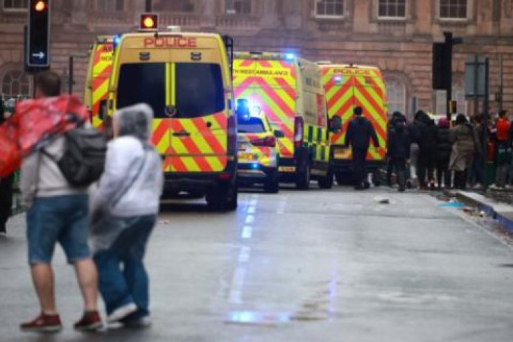 Avtomobili insanların üzərinə  sürdü: Yaralananların sayı 27-yə çatdı  - YENİLƏNİB 