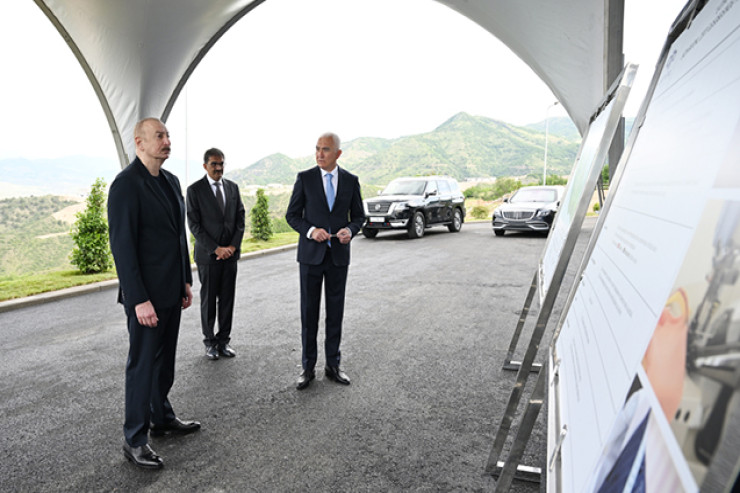 Prezident LAÇINDA - FOTOLENT 