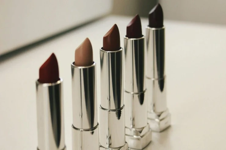 Dodaq boyasını necə düzgün seçmək olar? - Vizajist sirrləri 