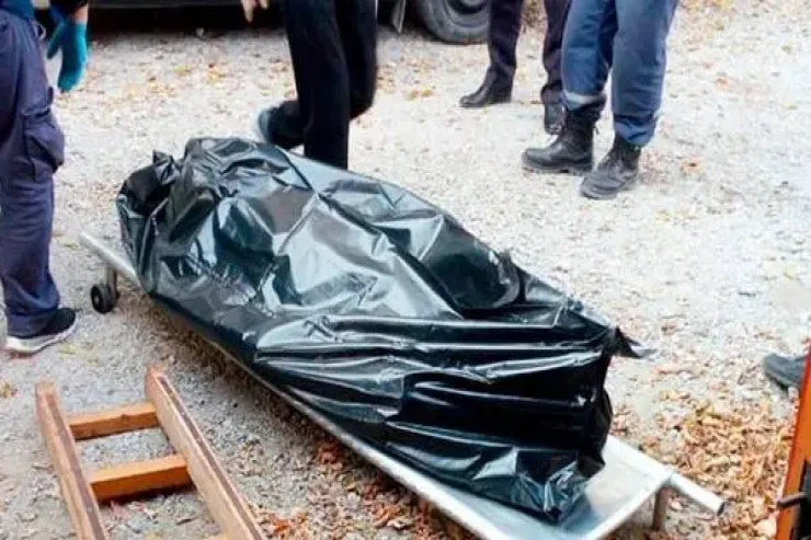 Abşeronda evin həyətində meyit tapıldı 