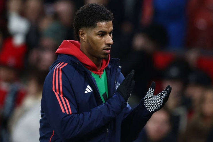 "Barselona"ya keçmək üçün maaşını azaltmağa  hazırdır