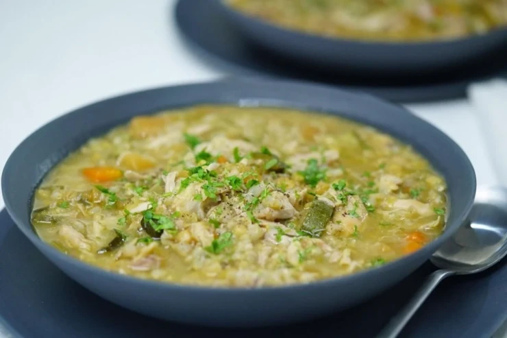 Doyurucu toyuq şorbası  RESEPTİ  