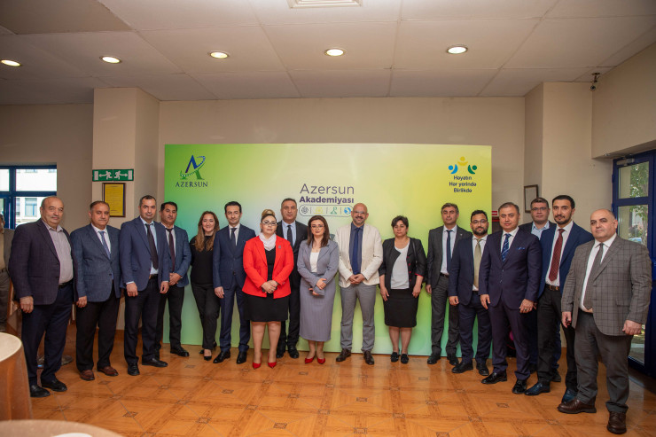 Tecnosun İnkişaf Mərkəzinin ilk məzunları diplomlarla təltif olundu