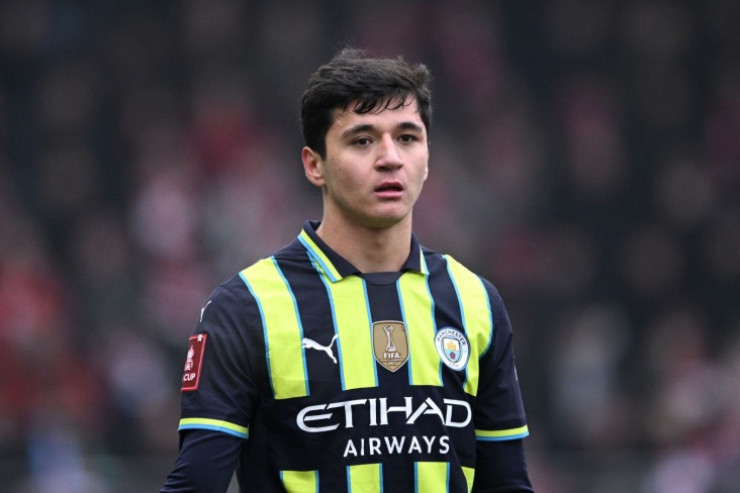 Qvardiola niyə özbək oyunçunu meydana buraxmır?  - Səbəbi bu imiş...