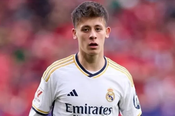 Arda Gülər  "Real"ın ən yaxşı futbolçusu seçildi