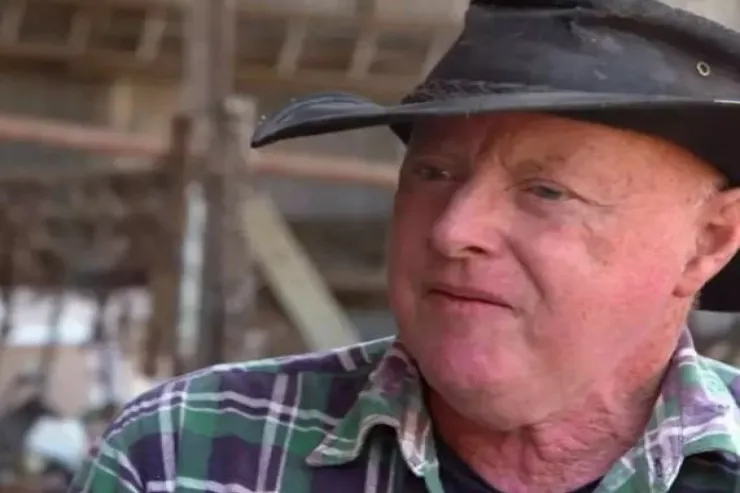 İki cinsi orqanla  doğuldu - 50 yaşında xəbər tutdu